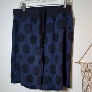 EUC Men’s Lululemon Navy Polka Dot 11” Unlined Shorts Large